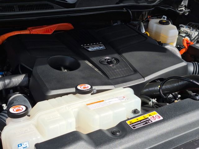 Used 2023 Toyota Tundra Platinum image 24