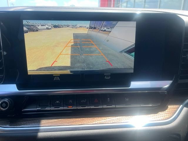 Used 2023 Chevrolet Silverado 1500 LT AWD/4WD image 16