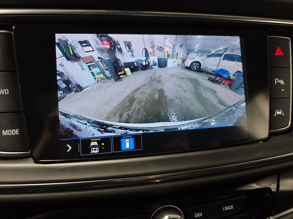 Used 2021 Buick Enclave Avenir w/ Avenir Technology Package image 27