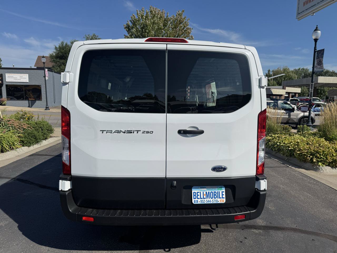 Used 2025 Ford Transit 250 Low Roof w/ Exterior Upgrade Package RWD image 4