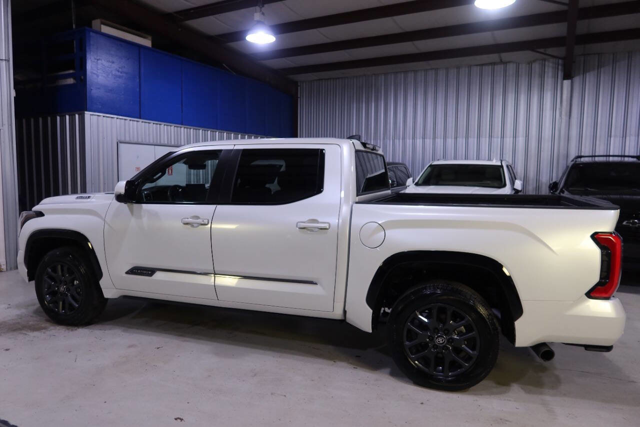 Used 2025 Toyota Tundra Platinum AWD/4WD image 2