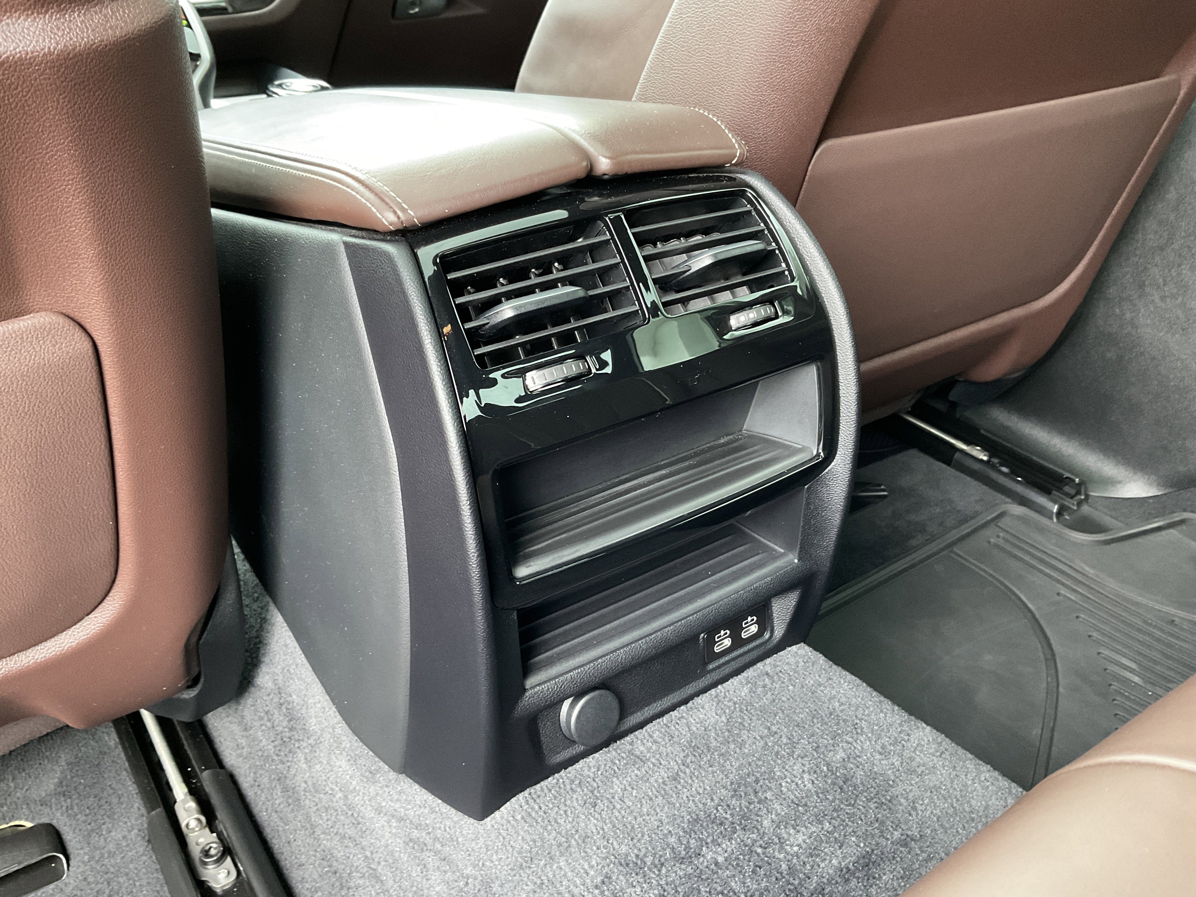 Certified 2023 BMW 540i w/ Executive Package image 24