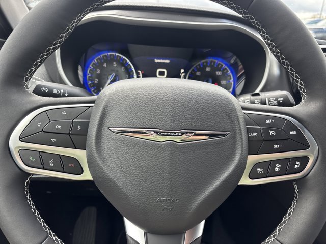 New 2026 Chrysler Pacifica Select image 26