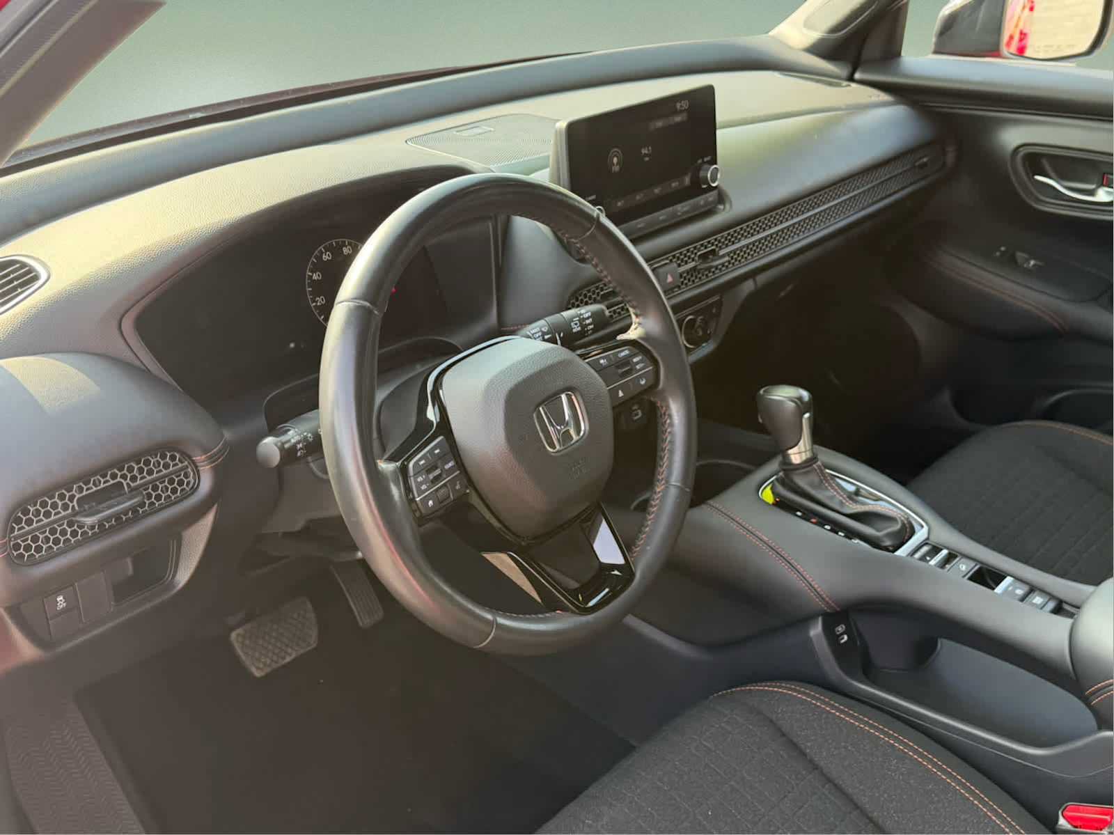 Used 2024 Honda HR-V Sport image 17