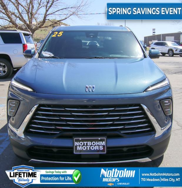 Used 2025 Buick Enclave Preferred AWD/4WD image 4