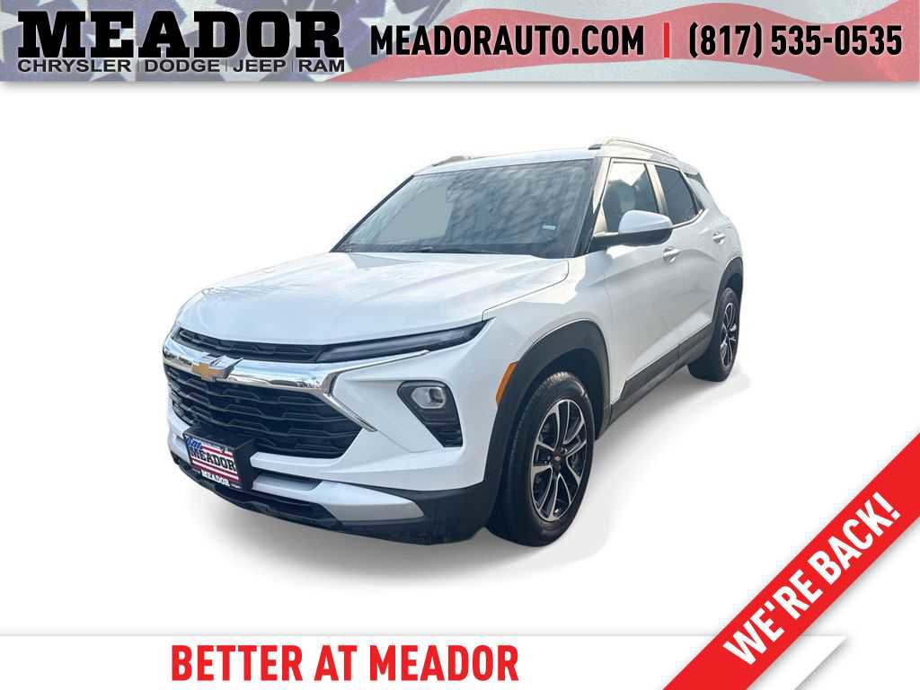 Used 2025 Chevrolet TrailBlazer LT FWD image 1