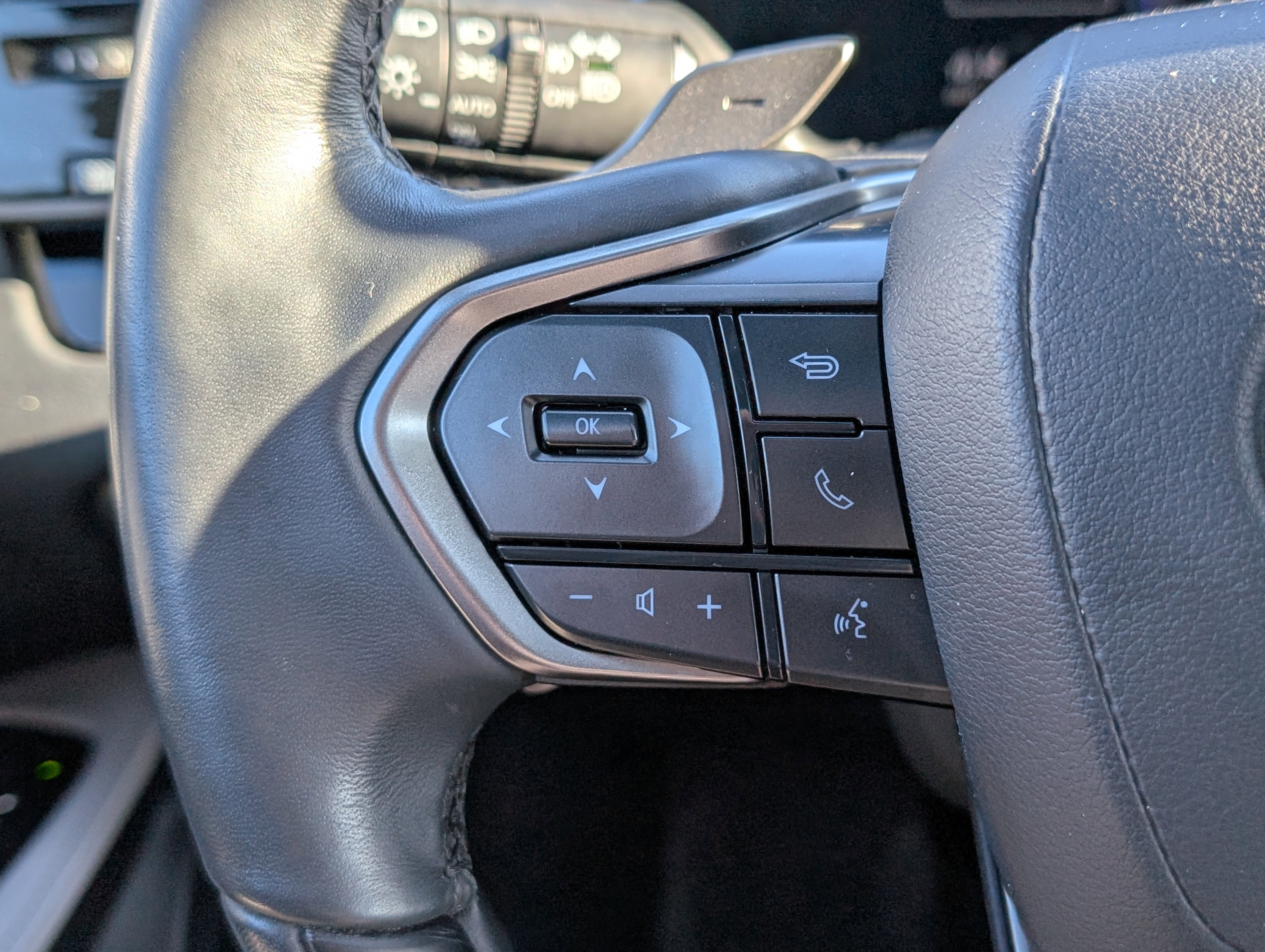 Certified 2023 Lexus RX 350h RX 350h Premium w/ Cold Area Package image 22