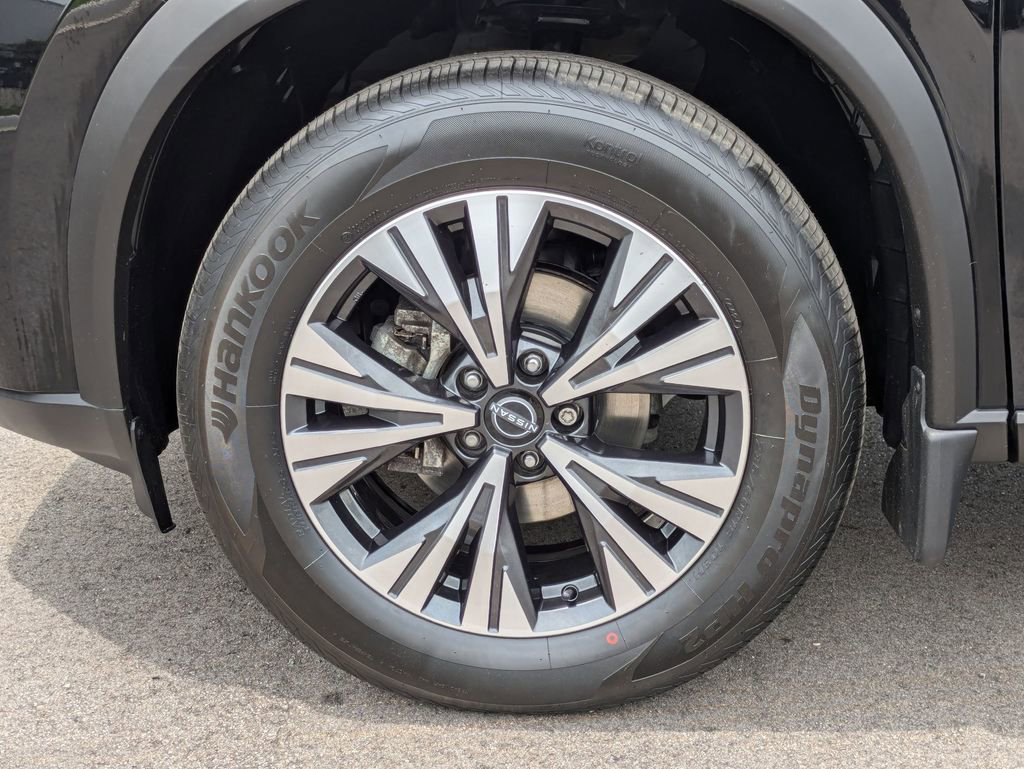 Certified 2023 Nissan Rogue SV image 10