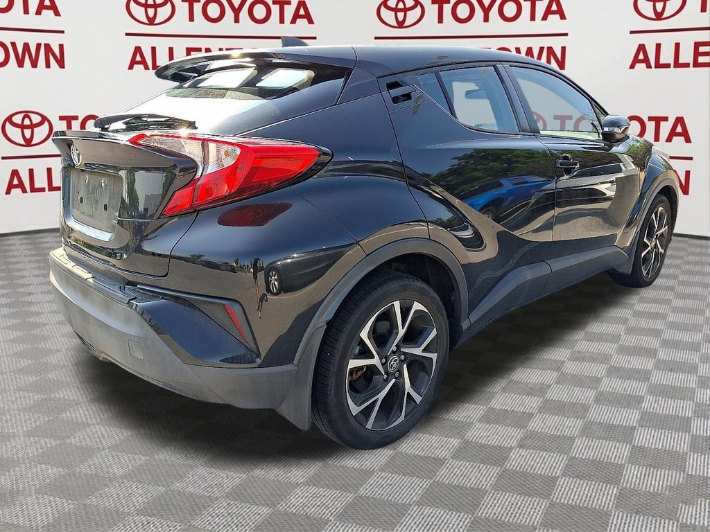 Used 2020 Toyota C-HR XLE FWD image 7
