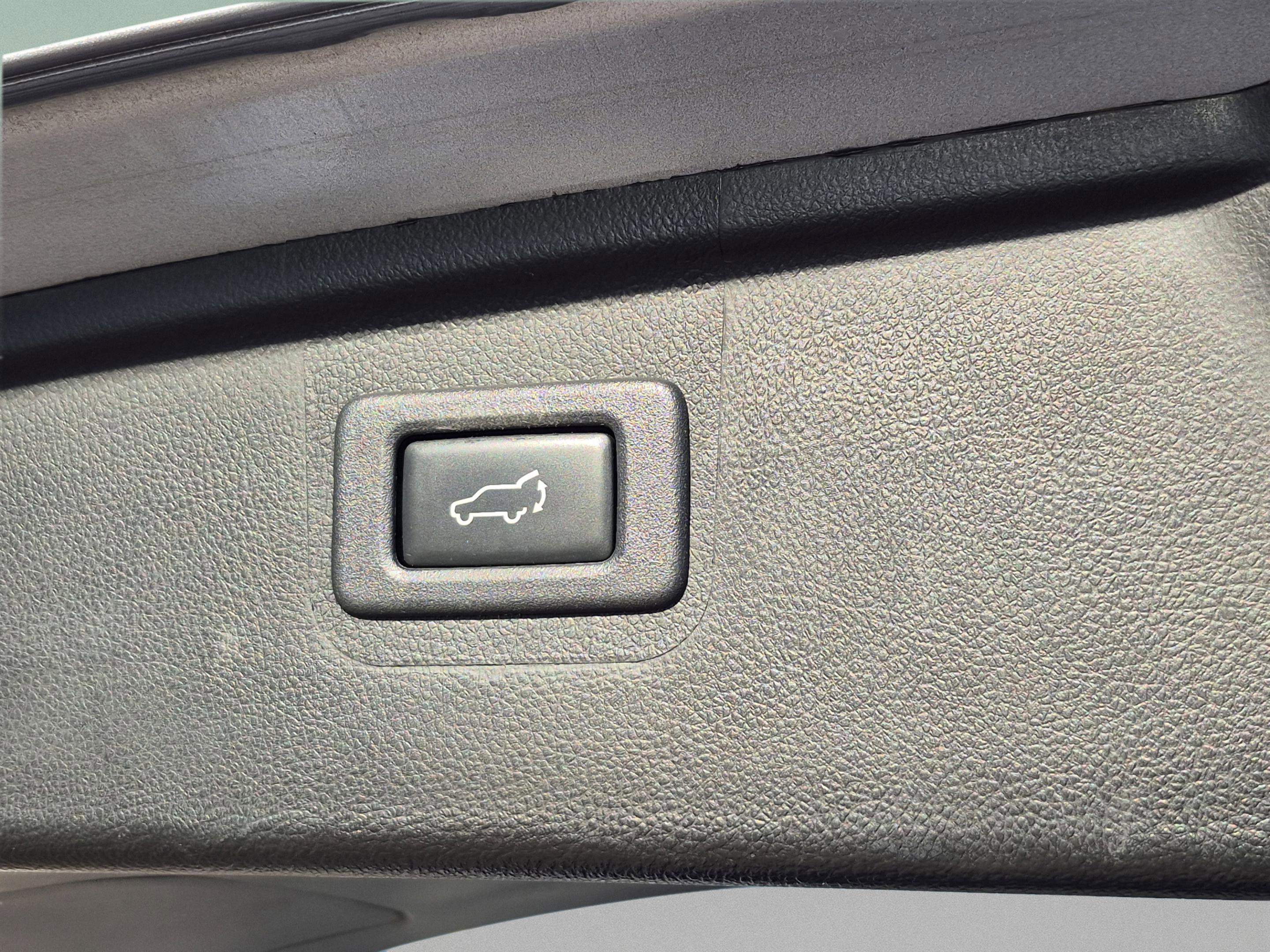 Used 2019 Subaru Outback 2.5i Limited AWD/4WD image 10