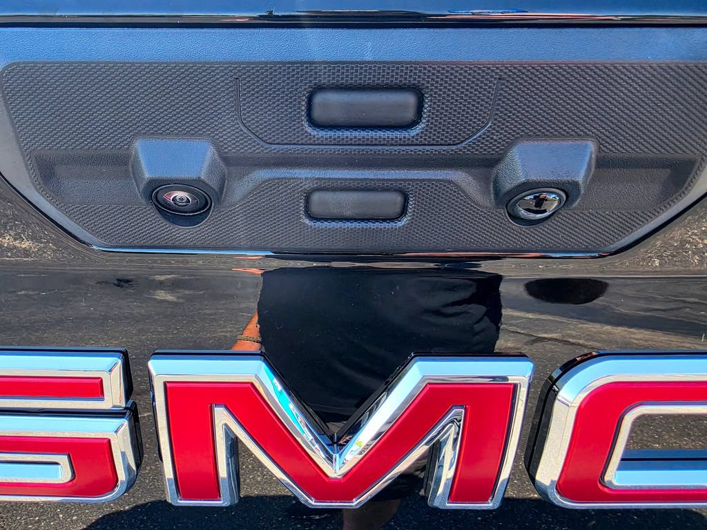 Used 2026 GMC Sierra 1500 AT4 w/ AT4 Premium Package AWD/4WD image 8
