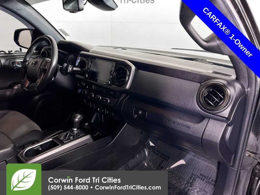 Used 2022 Toyota Tacoma TRD Off-Road w/ Technology Package AWD/4WD image 26