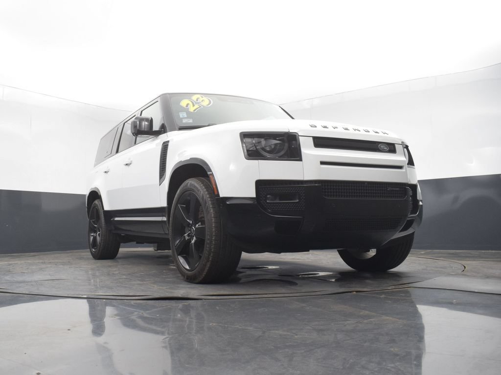 Used 2023 Land Rover Defender 130 X-Dynamic SE AWD/4WD image 45