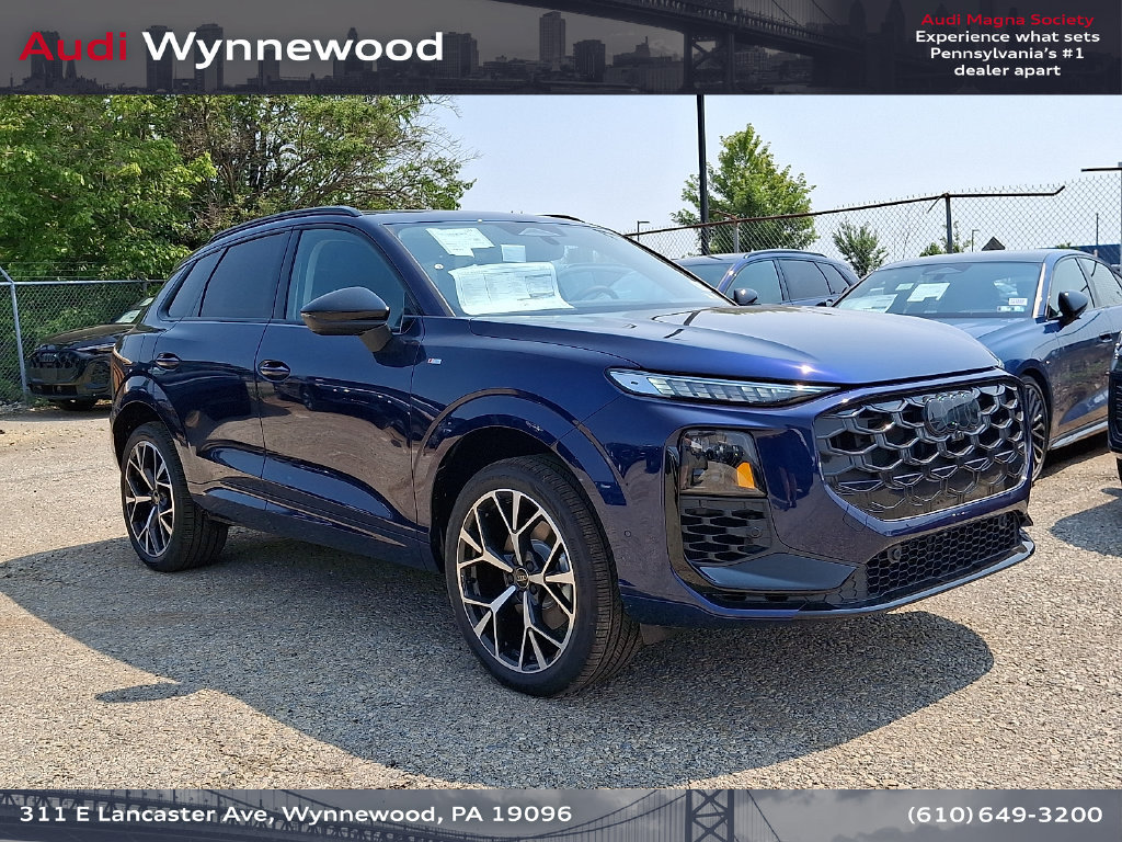 New 2026 Audi Q3 quattro 2.0T AWD/4WD image 1