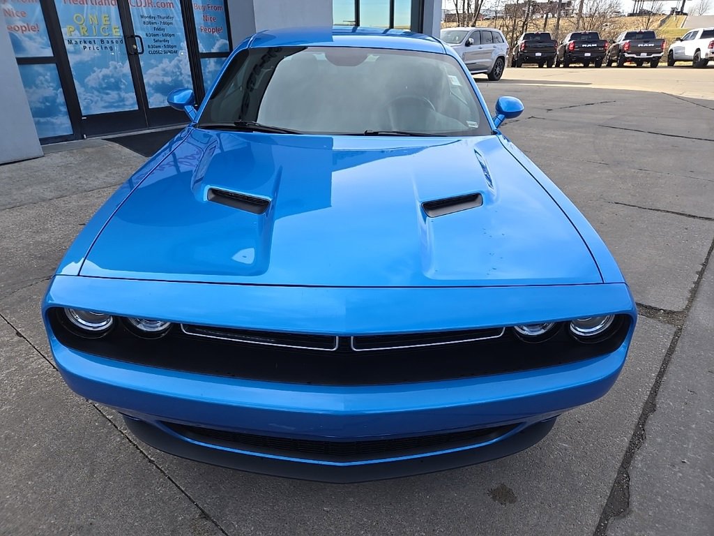 Used 2023 Dodge Challenger SXT w/ Cold Weather Group image 17