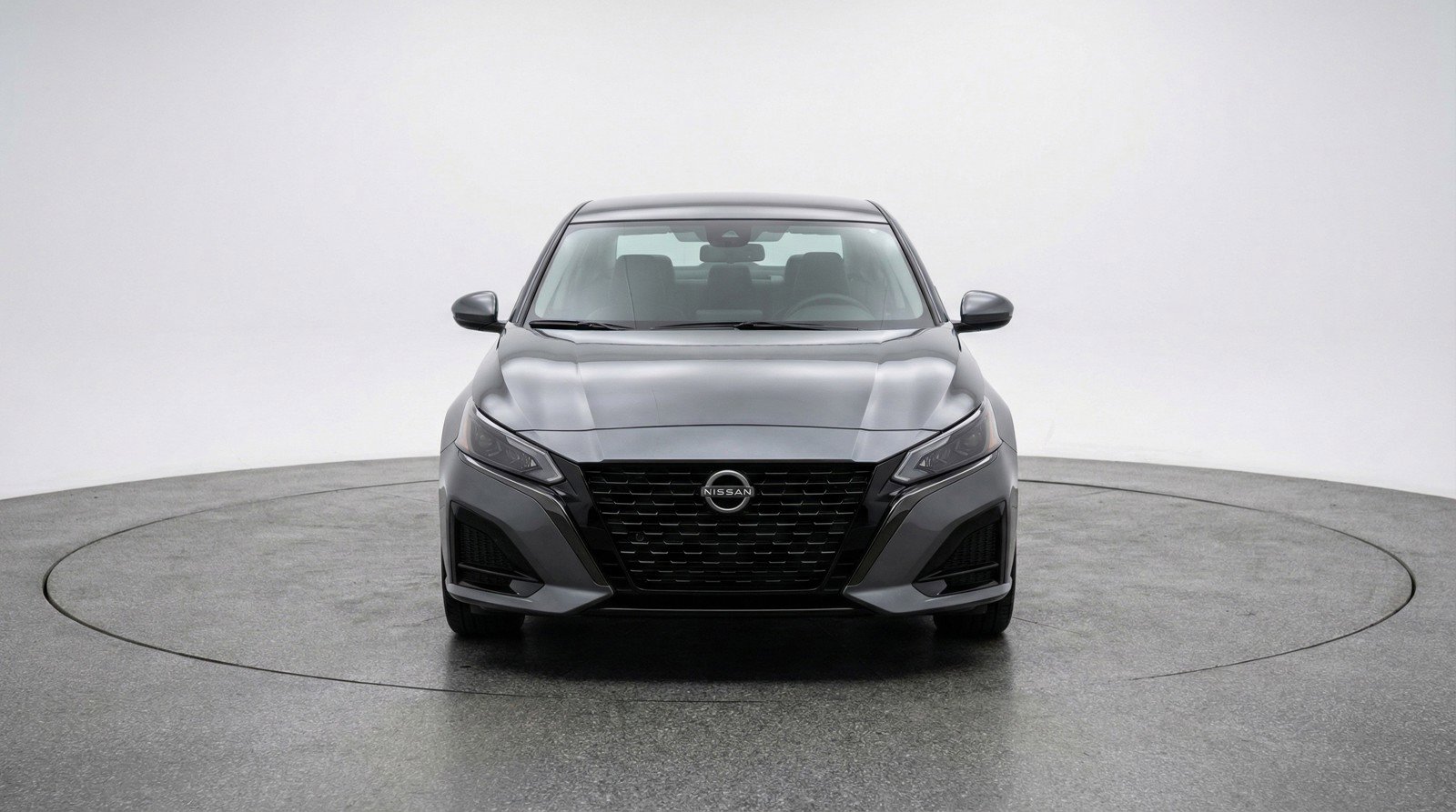 Used 2025 Nissan Altima 2.5 SV FWD image 2