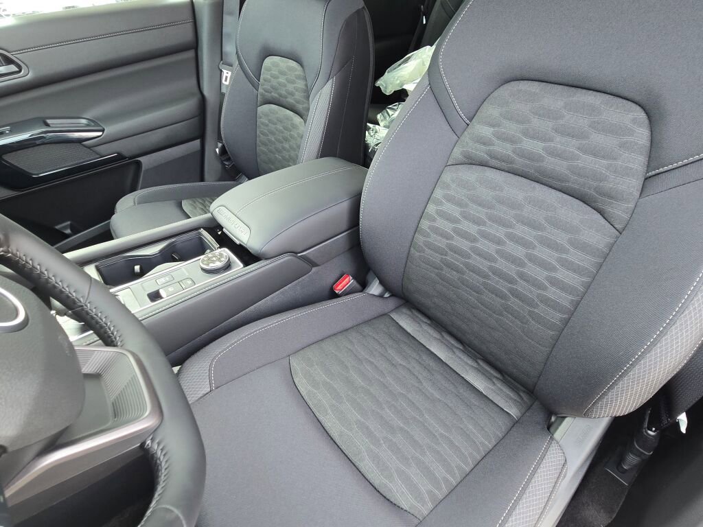 New 2026 Nissan Pathfinder SV w/ Cargo Package AWD/4WD image 19