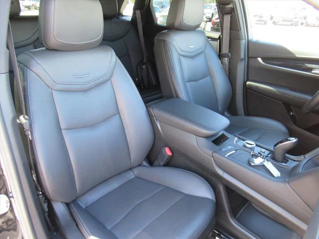 Certified 2025 Cadillac XT5 Premium Luxury FWD image 10