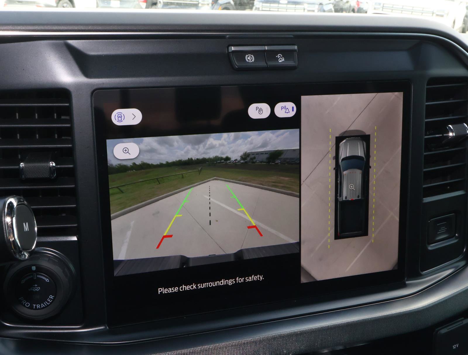 Used 2025 Ford F250 Platinum image 37