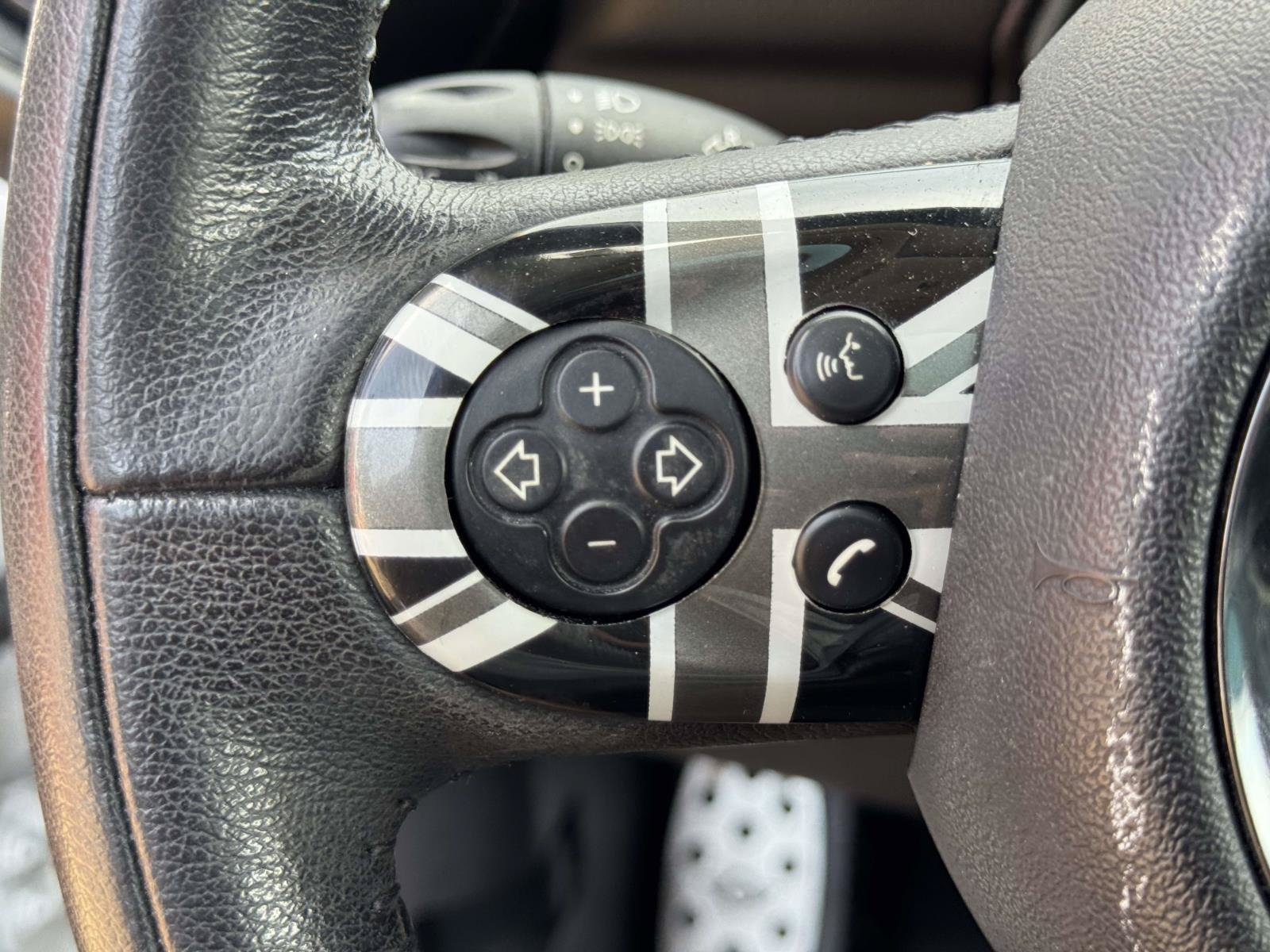 Used 2015 MINI Cooper Paceman FWD image 16