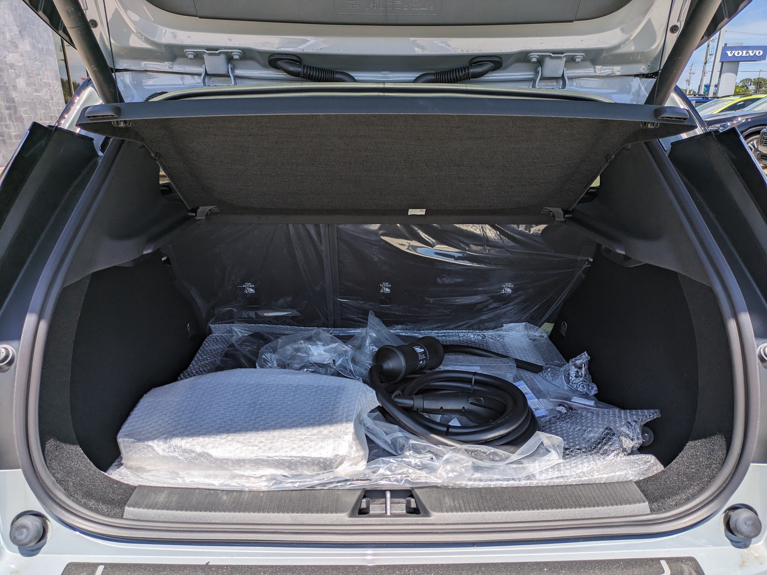 New 2026 Volvo EX30 Plus w/ Protection Package Premier AWD/4WD image 13