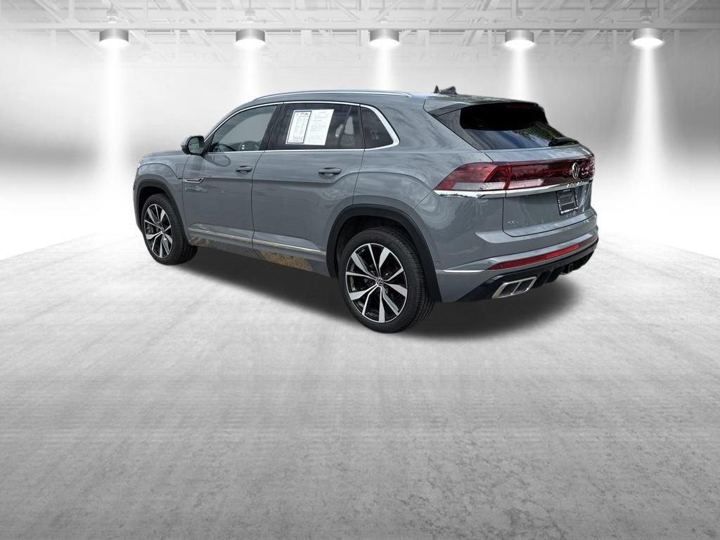 Used 2026 Volkswagen Atlas Cross Sport SEL Premium R-Line w/ MDO Package AWD/4WD image 3
