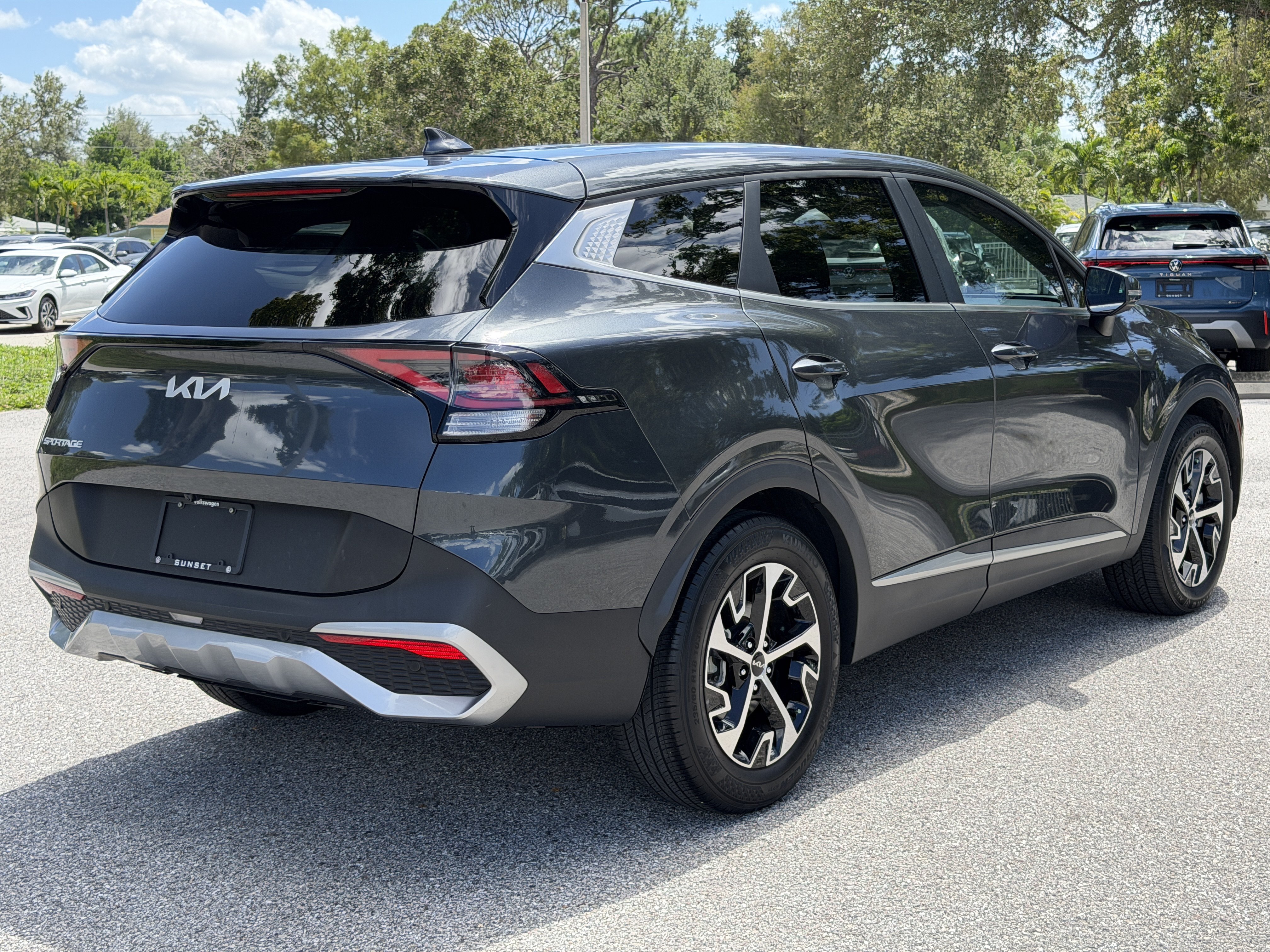 Used 2023 Kia Sportage EX FWD image 7