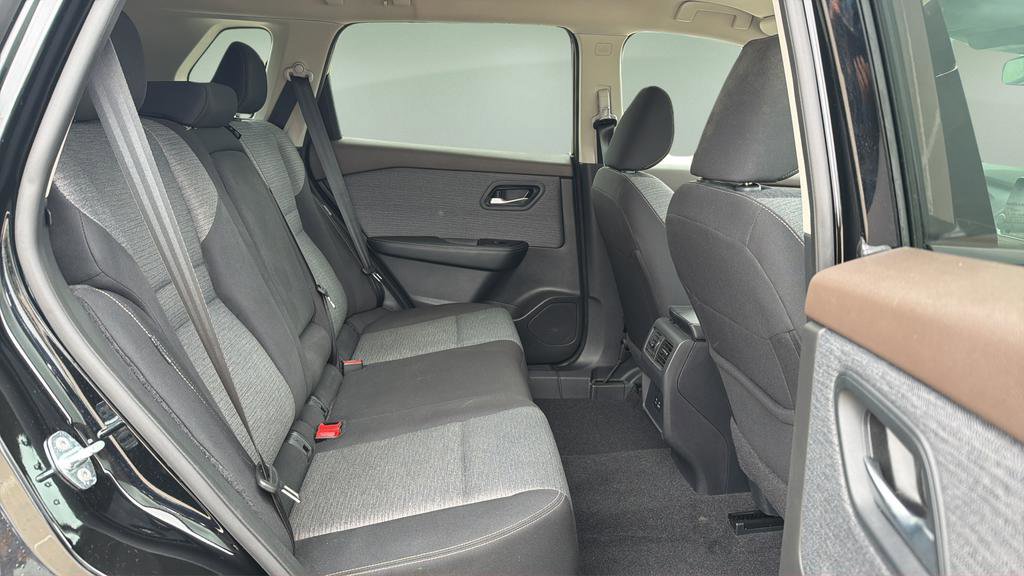 Certified 2023 Nissan Rogue SV AWD/4WD image 15