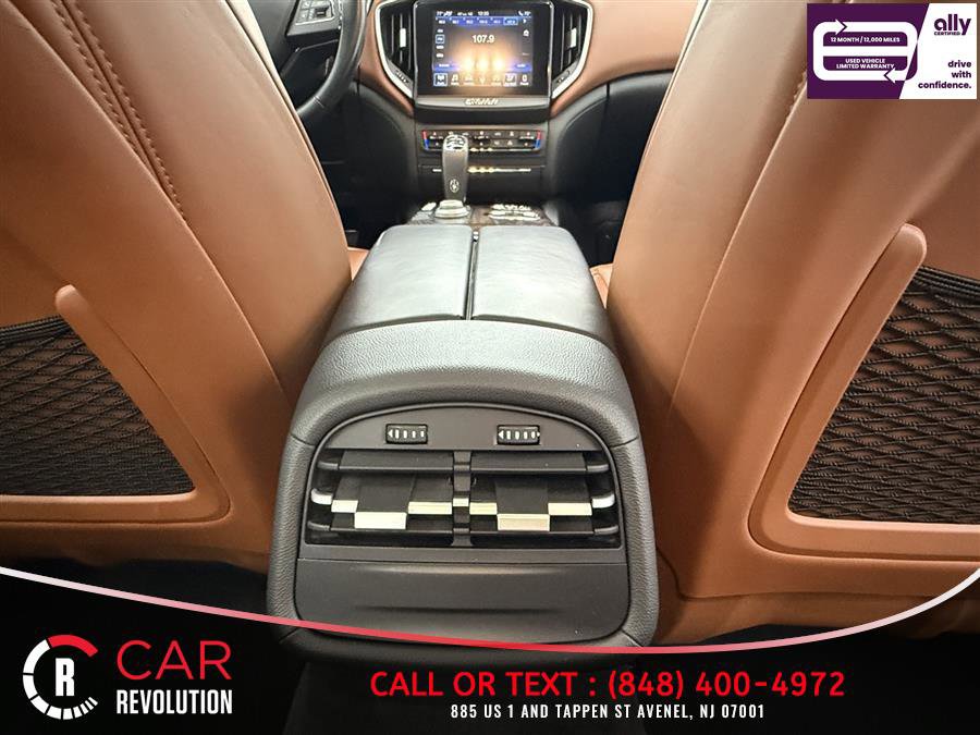 Used 2019 Maserati Ghibli S GranLusso image 32