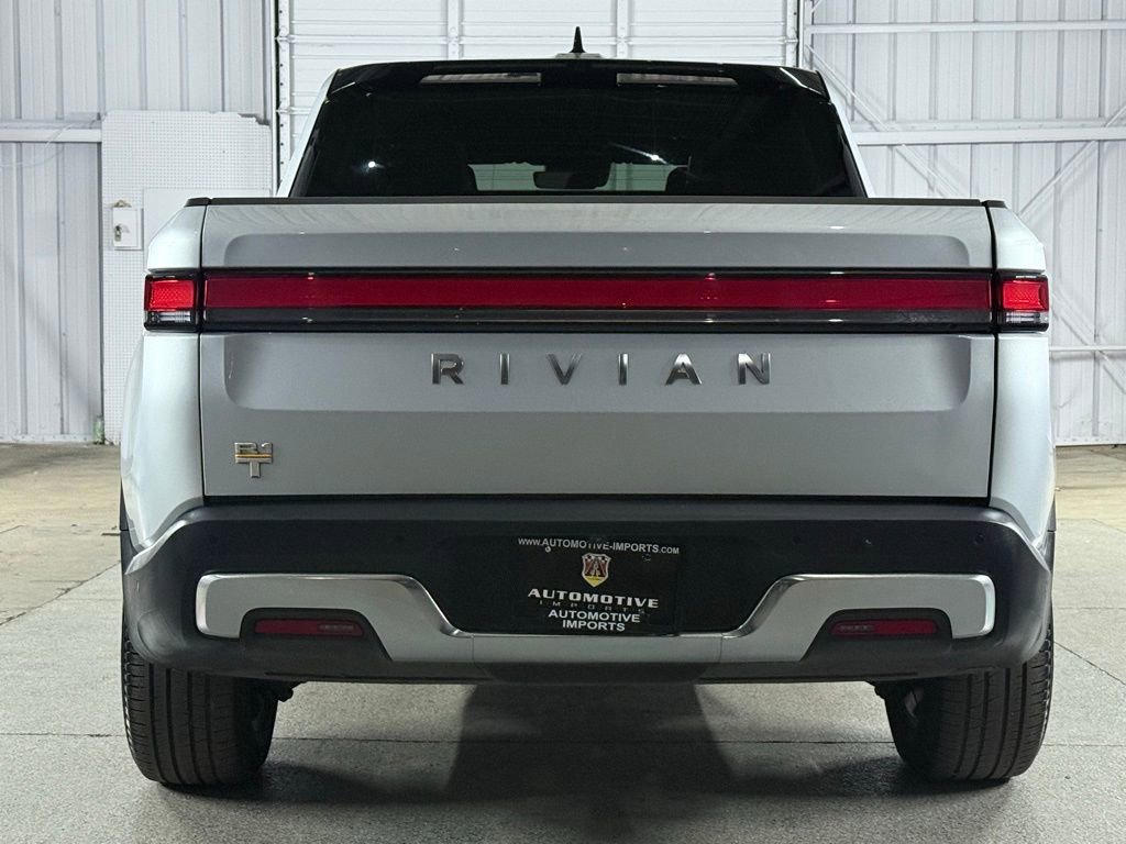 Used 2022 Rivian R1T Adventure image 10