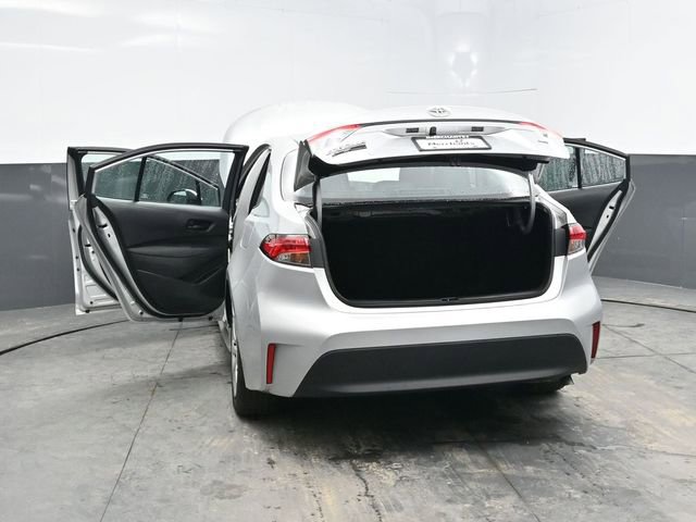Used 2023 Toyota Corolla LE FWD image 46