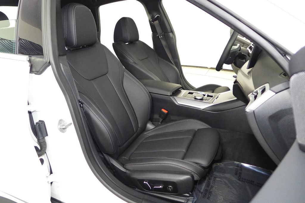 Used 2025 BMW i4 eDrive40 w/ Premium Package RWD image 19