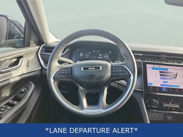 Used 2023 Jeep Grand Cherokee L Limited image 9