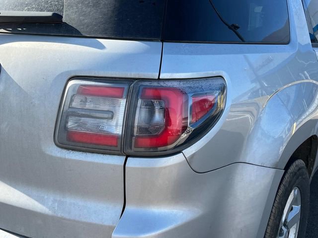 Used 2014 GMC Acadia SLE image 11
