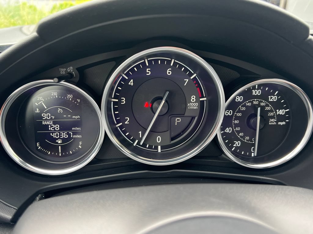 Used 2021 MAZDA MX-5 Miata Club RWD image 18