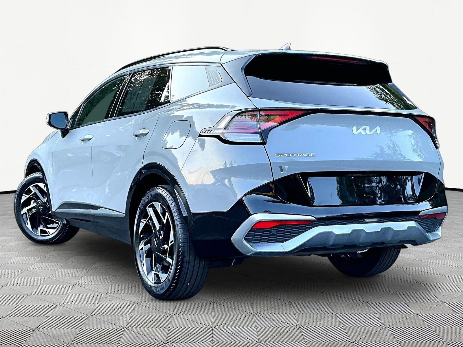 Used 2024 Kia Sportage SX FWD image 4
