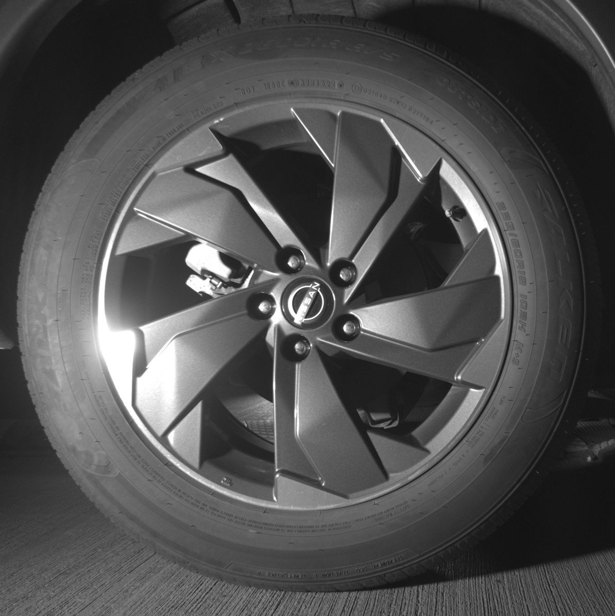 Used 2025 Nissan Rogue SV image 15