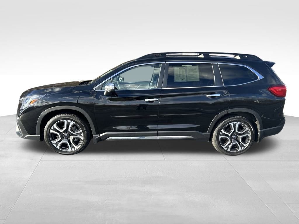 Used 2023 Subaru Ascent Touring image 2