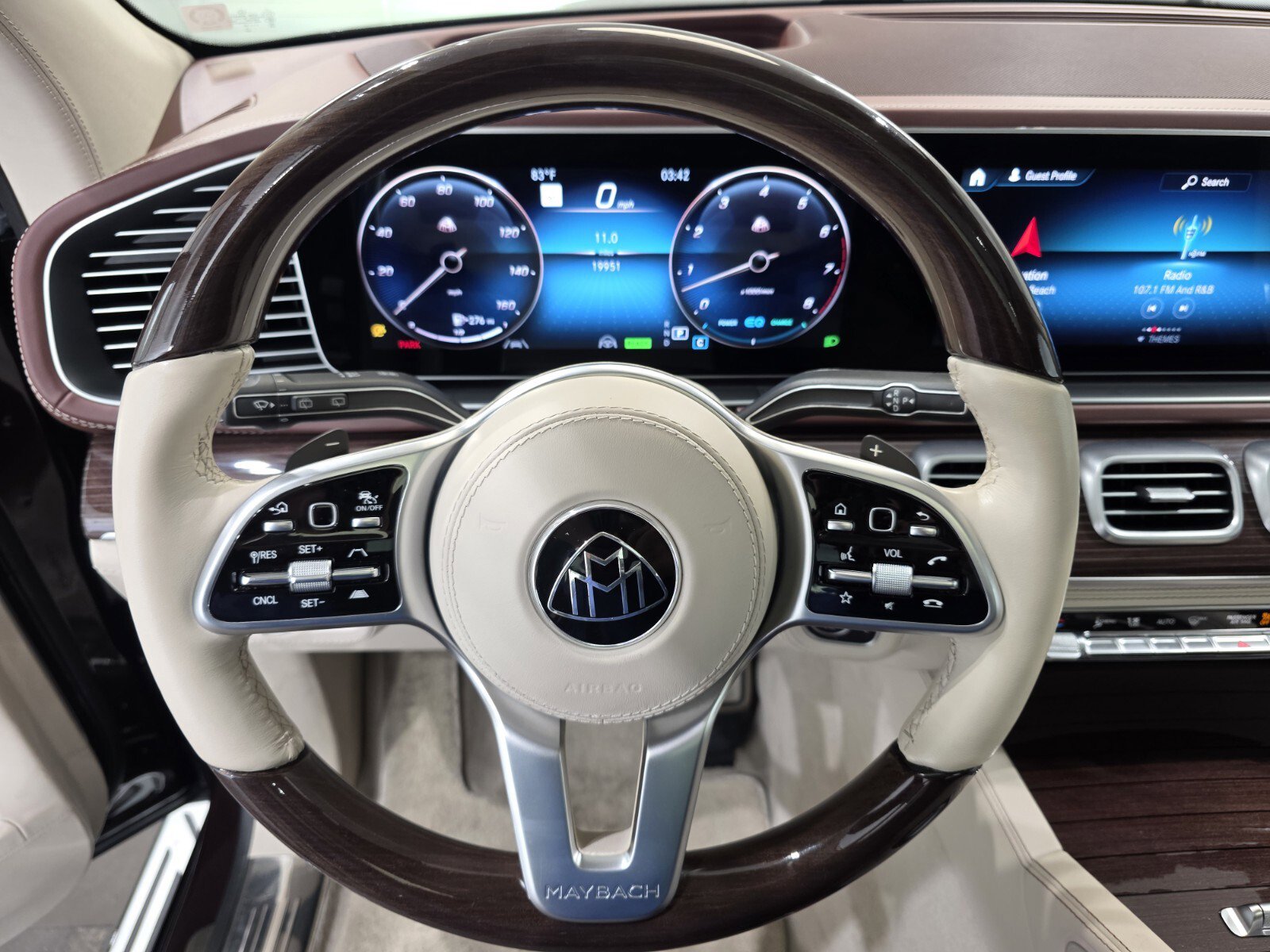 Used 2023 Mercedes-Benz Maybach GLS 600 4MATIC image 15