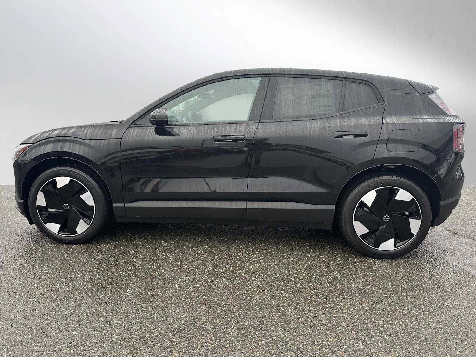 New 2026 Volvo EX30 Ultra w/ Protection Package image 6