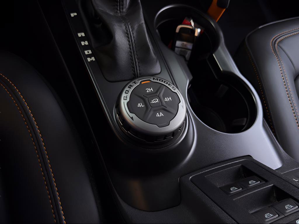 Used 2022 Ford Bronco Badlands image 14