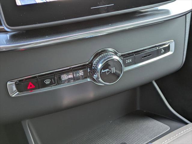 New 2026 Volvo XC90 B6 Ultra w/ Protection Package image 11