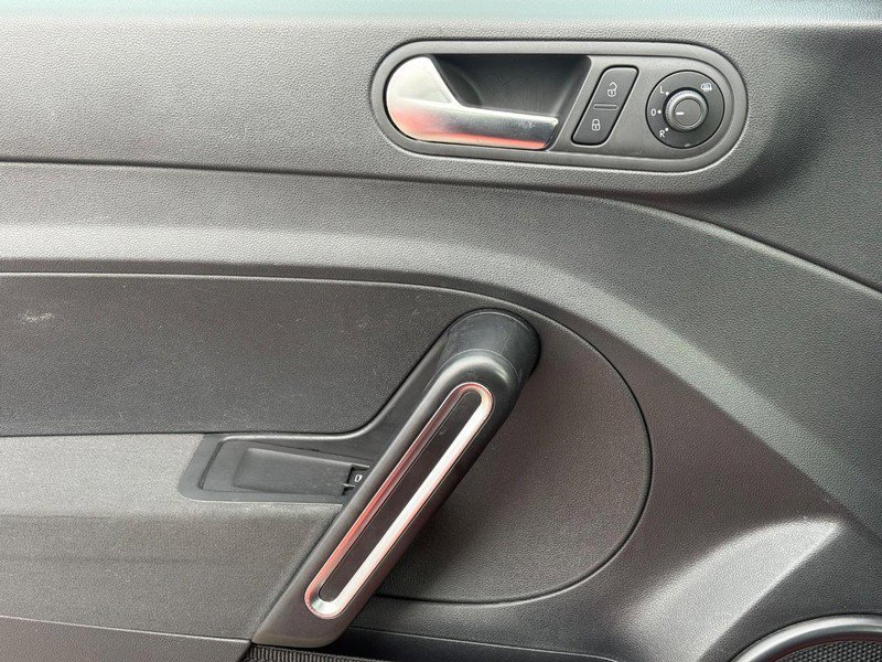 Used 2017 Volkswagen Beetle 1.8T FWD image 26