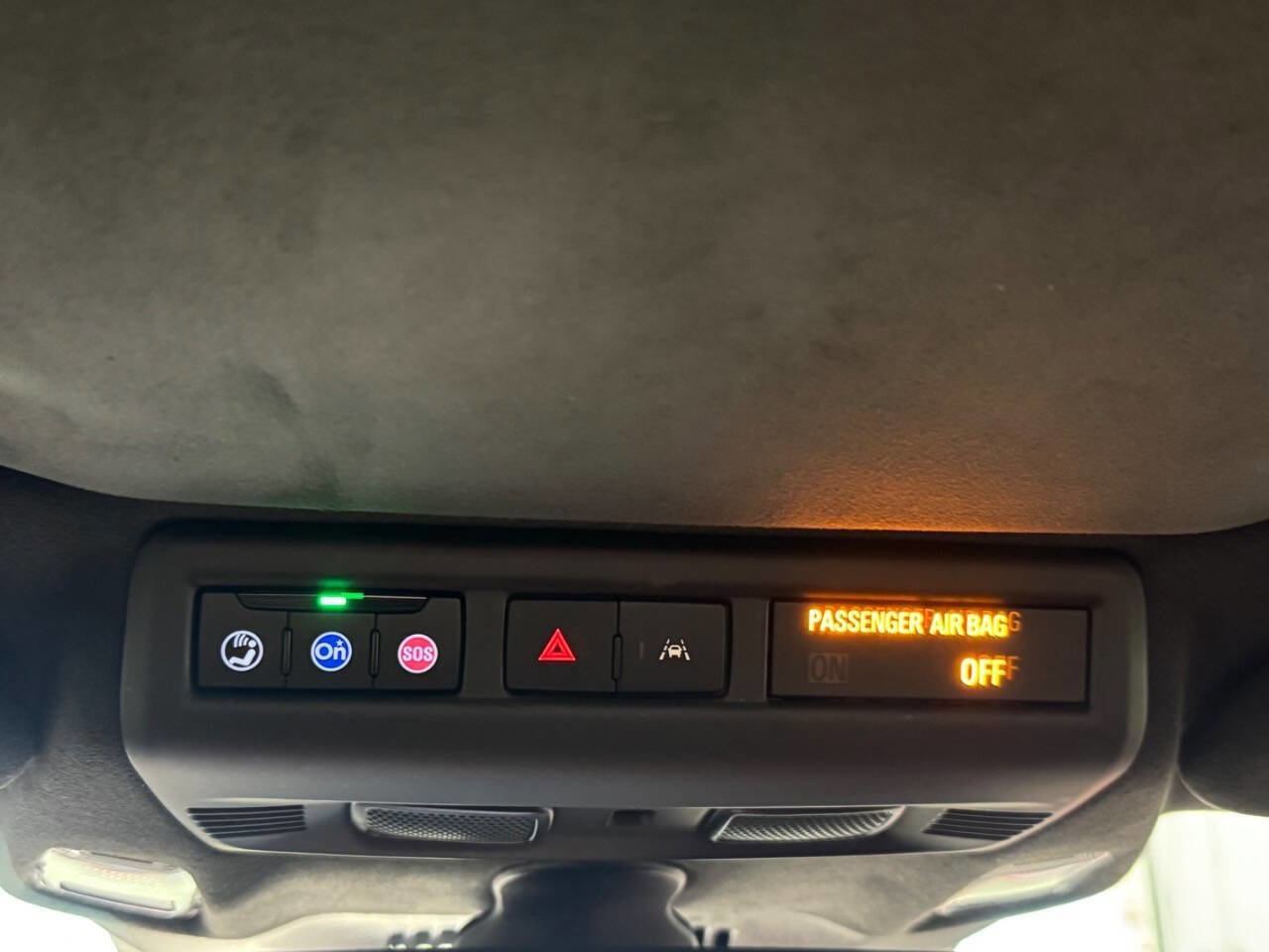 Used 2024 Chevrolet Corvette Stingray Premium Conv w/ Z51 Performance Package image 59