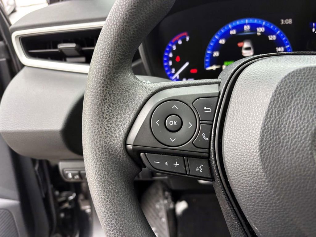 Used 2020 Toyota Corolla LE image 17