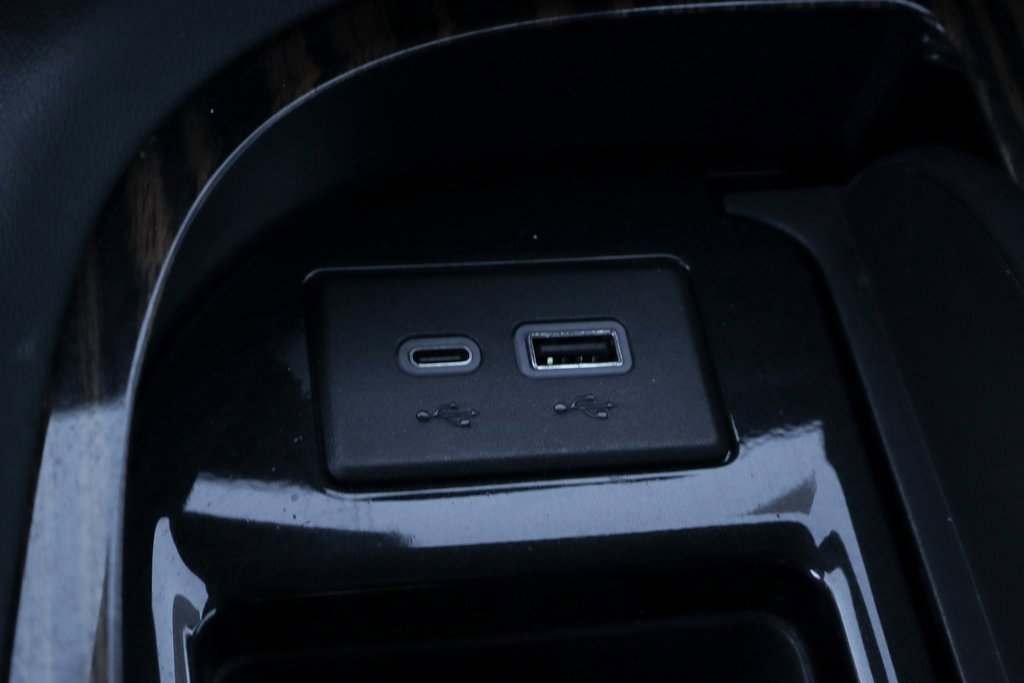 Used 2023 Cadillac Escalade Premium Luxury w/ LPO, Floor Liner Package image 38