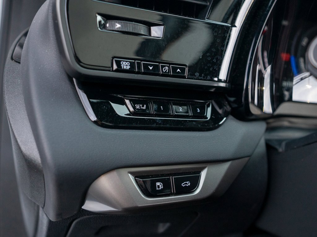 Used 2024 Lexus RX 500h F Sport image 21