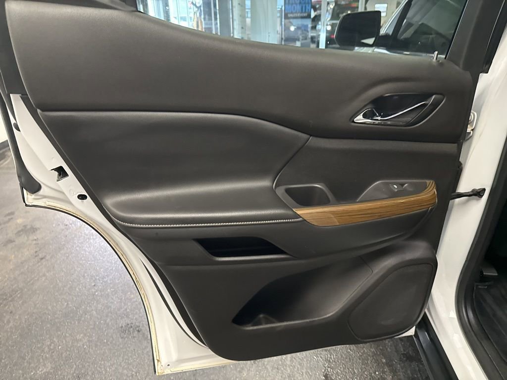 Used 2019 GMC Acadia SLE w/ Driver Alert Package I image 23