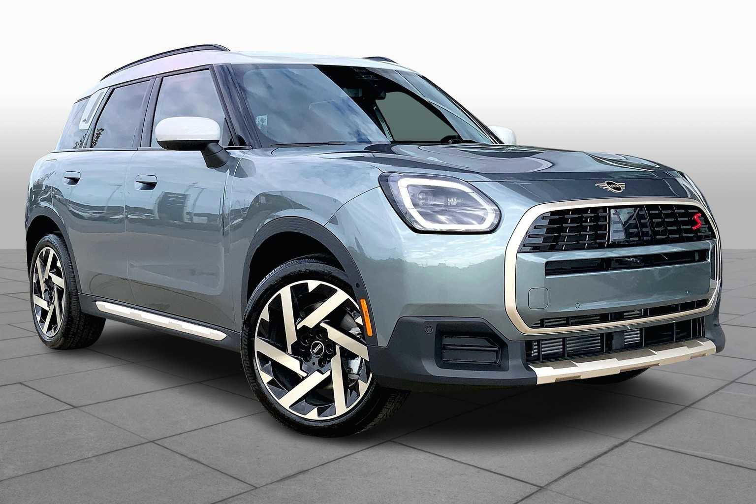 New 2026 MINI Cooper Countryman S w/ Comfort Package Max image 2