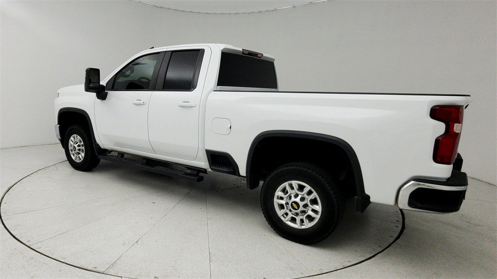Used 2022 Chevrolet Silverado 2500 LT w/ Convenience Package image 4